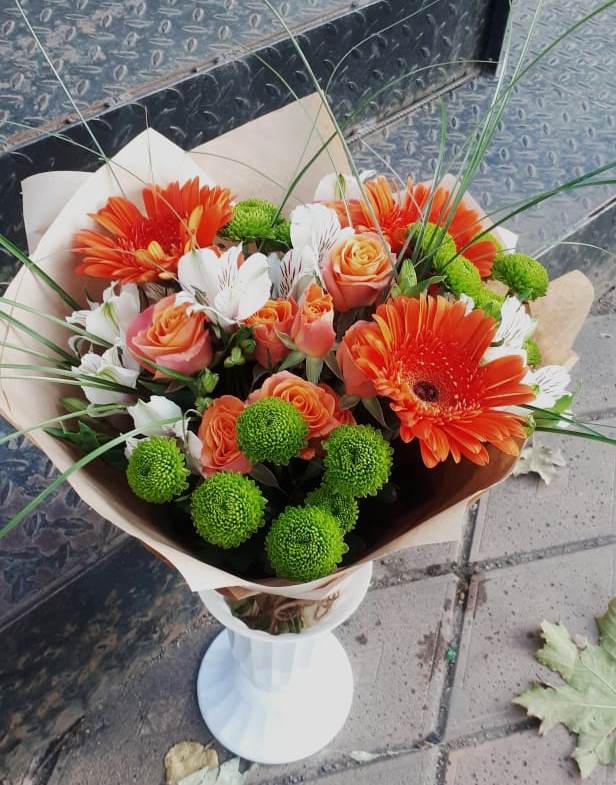 Букет цветов из: Герберы, Хризантемы, Альстромерии и Розы в Карымском