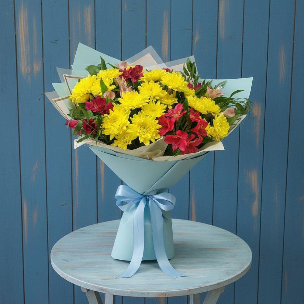 Букет цветов из: Альстромерии и Хризантемы в Карымском