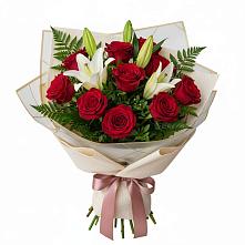 Букет цветов из:  Лилии и Розы в Карымском