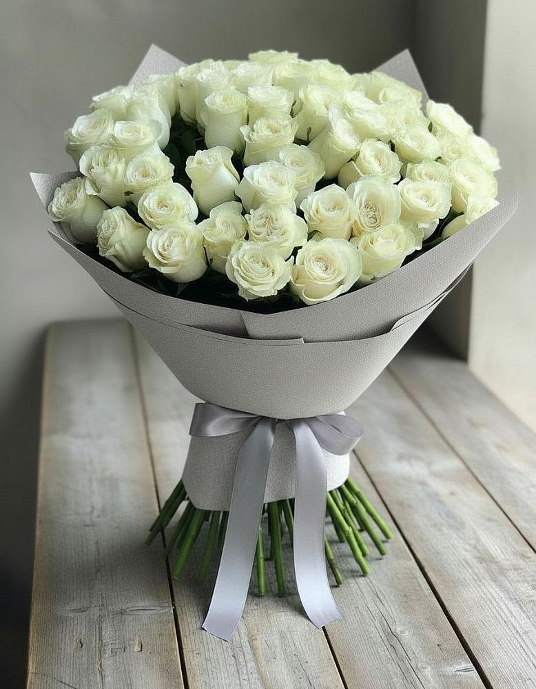 Букет 35 Белых роз в Карымском