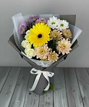 Букет цветов из:  Розы, Герберы и Хризантемы в Карымском