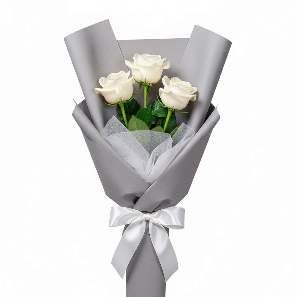 Букет 3 белые розы в Карымском