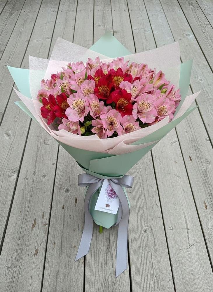 Букет цветов из: Альстромерии в Карымском