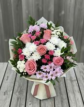 Букет цветов из:  Альстромерии, Гвоздики, Розы и Хризантемы в Карымском