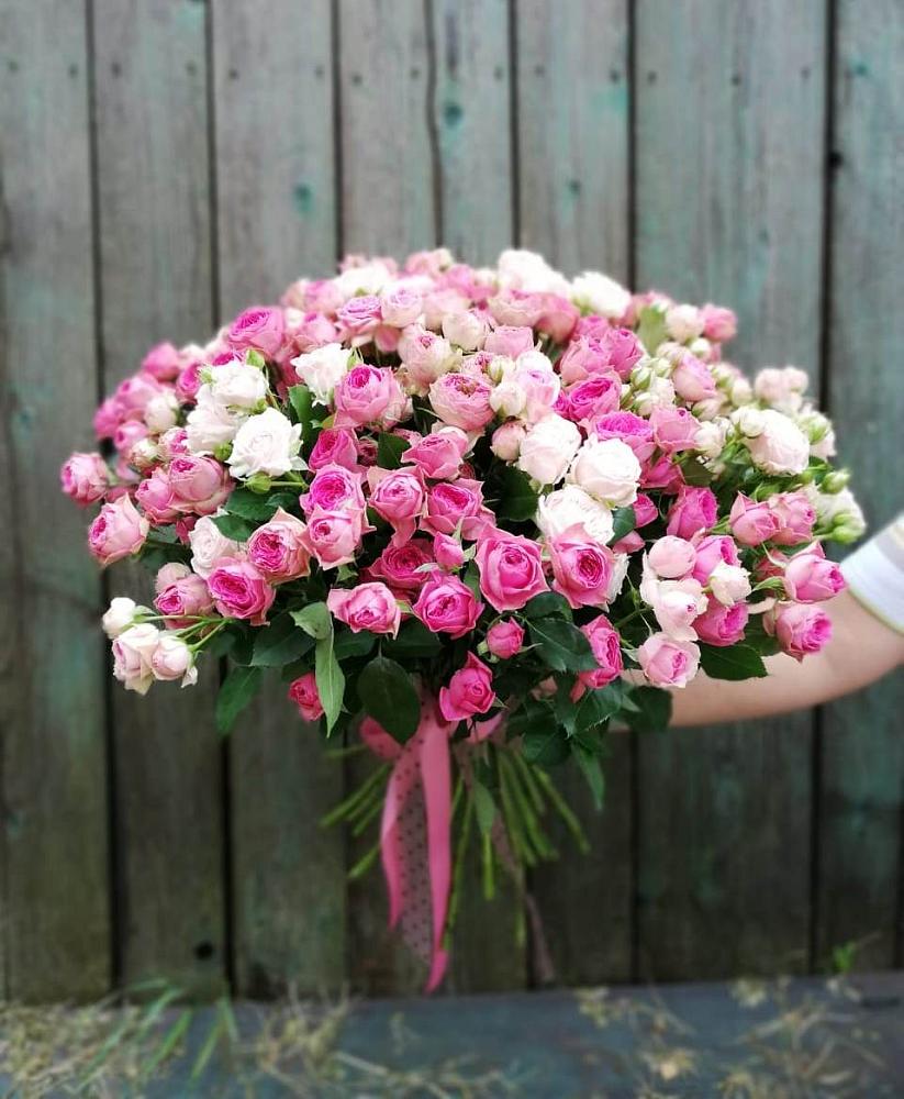 Букет Розовые кустовые розы Натали и Лав Лидия в Карымском