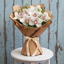 Букет цветов из:  Орхидеи и Розы в Карымском